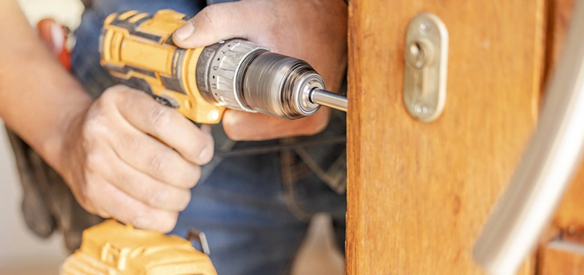 Eviction Locksmith in Downers Grove, Illinois